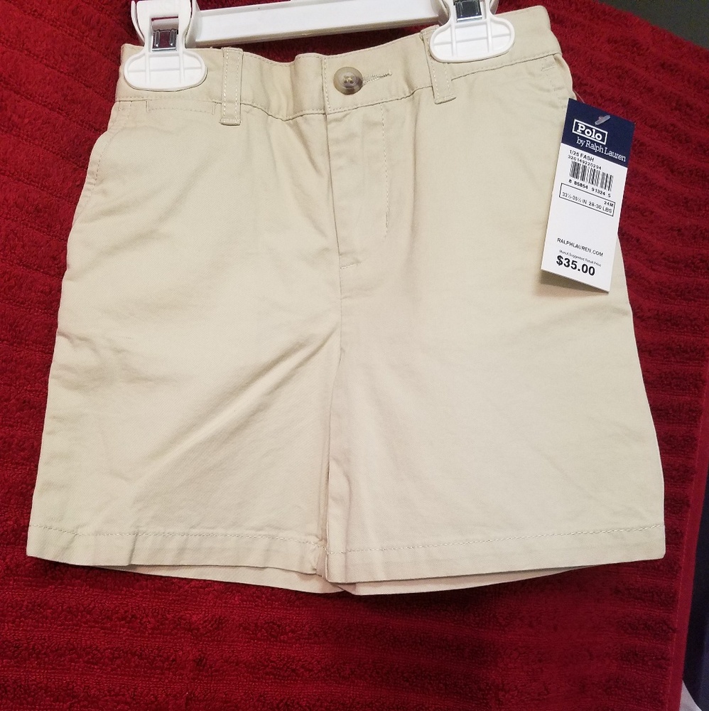 Baby boy khaki shorts.